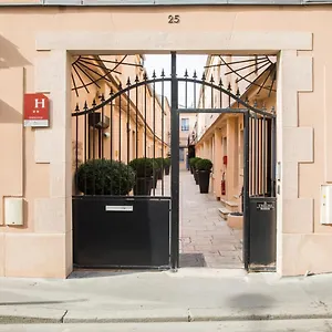 De L'horloge 2*, París Francia