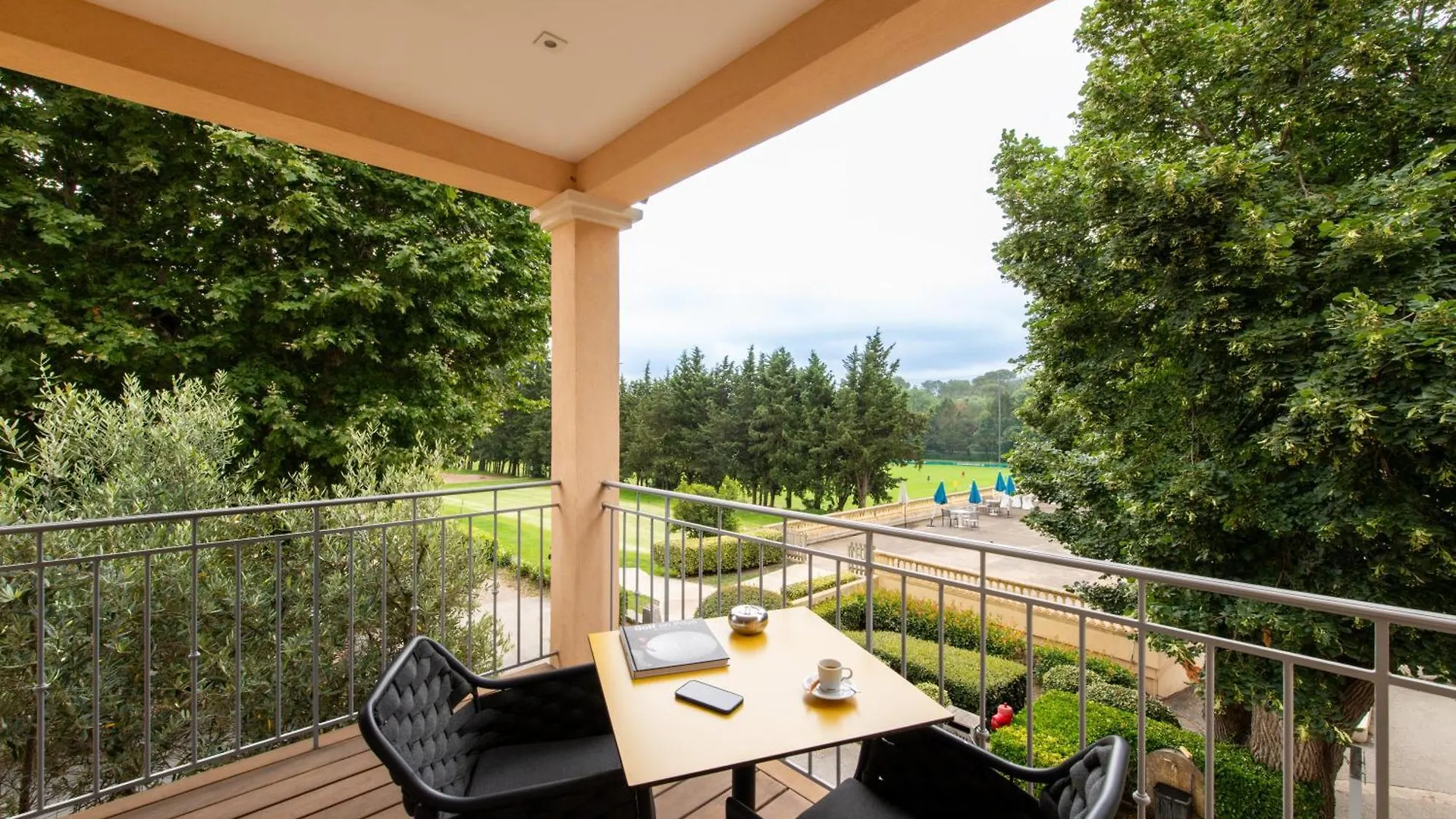 Hotel Golf & Spa Chateau De La Begude The Originals Collection Valbonne 4*,