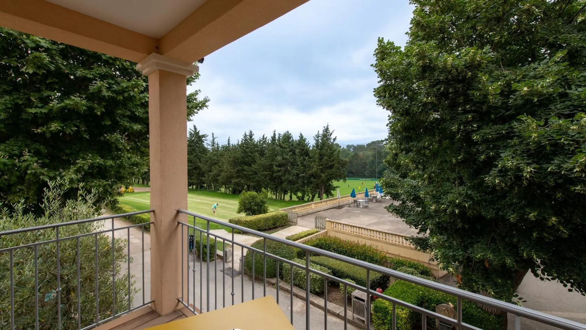 Hotel Golf & Spa Chateau De La Begude The Originals Collection Valbonne
